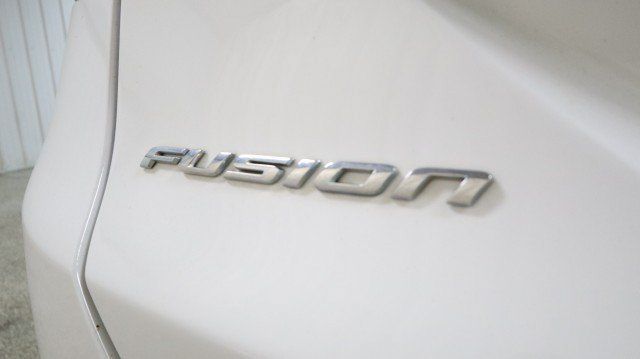 Used 2017 Ford Fusion SE FWD image 20