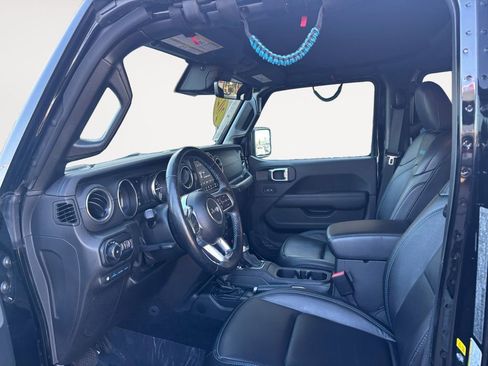 Used 2021 Jeep Wrangler Unlimited Rubicon 4xe w/ Cold Weather Group image 29