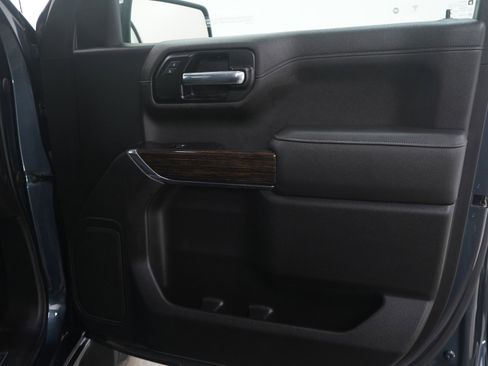 Used 2021 GMC Sierra 1500 SLE image 9