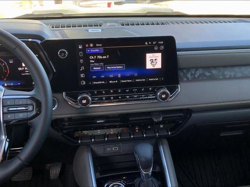 Used 2025 Chevrolet Colorado ZR2 w/ Technology Package image 6