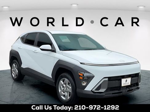 Used 2024 Hyundai Kona SE AWD/4WD image 1