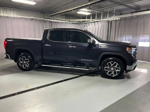 Used 2023 GMC Sierra 1500 SLT w/ SLT Premium Package AWD/4WD image 8