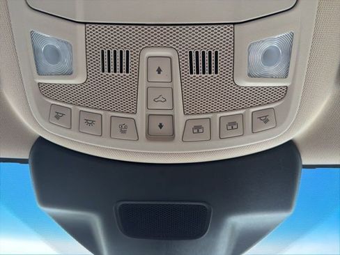 Used 2019 Lincoln Nautilus Reserve image 47