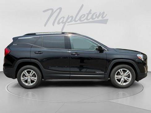 Used 2019 GMC Terrain SLE w/ Driver Convenience Package AWD/4WD image 9