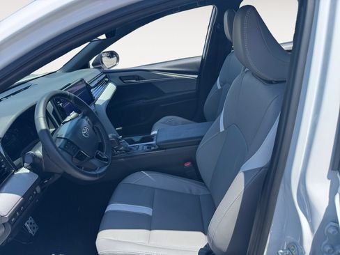 New 2026 Toyota Camry SE FWD image 9