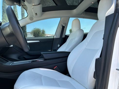 Used 2021 Tesla Model 3 Standard Range Plus RWD image 17