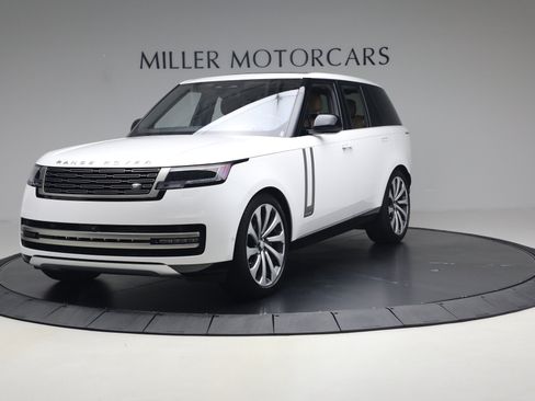 Used 2023 Land Rover Range Rover Autobiography AWD/4WD image 1