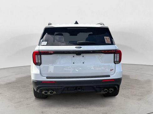 Certified 2025 Ford Explorer ST AWD/4WD image 4