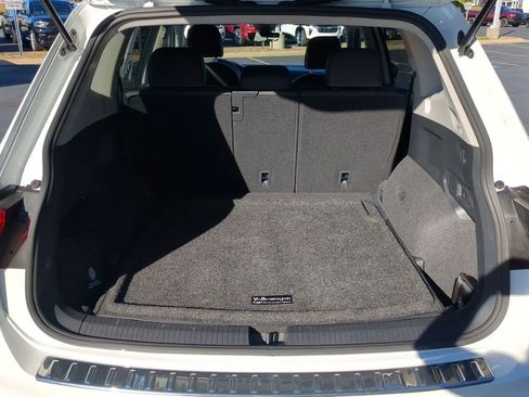 Used 2022 Volkswagen Tiguan SE image 24