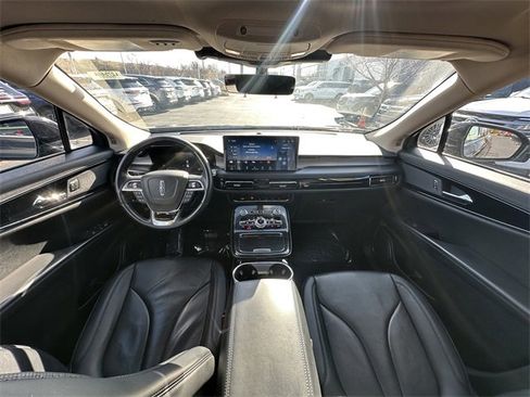 Certified 2022 Lincoln Nautilus Reserve image 16