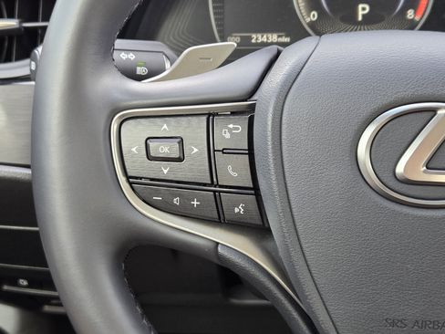 Certified 2023 Lexus ES 350 w/ Premium Package image 39