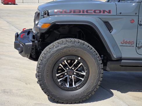 New 2026 Jeep Wrangler Unlimited Rubicon AWD/4WD image 6