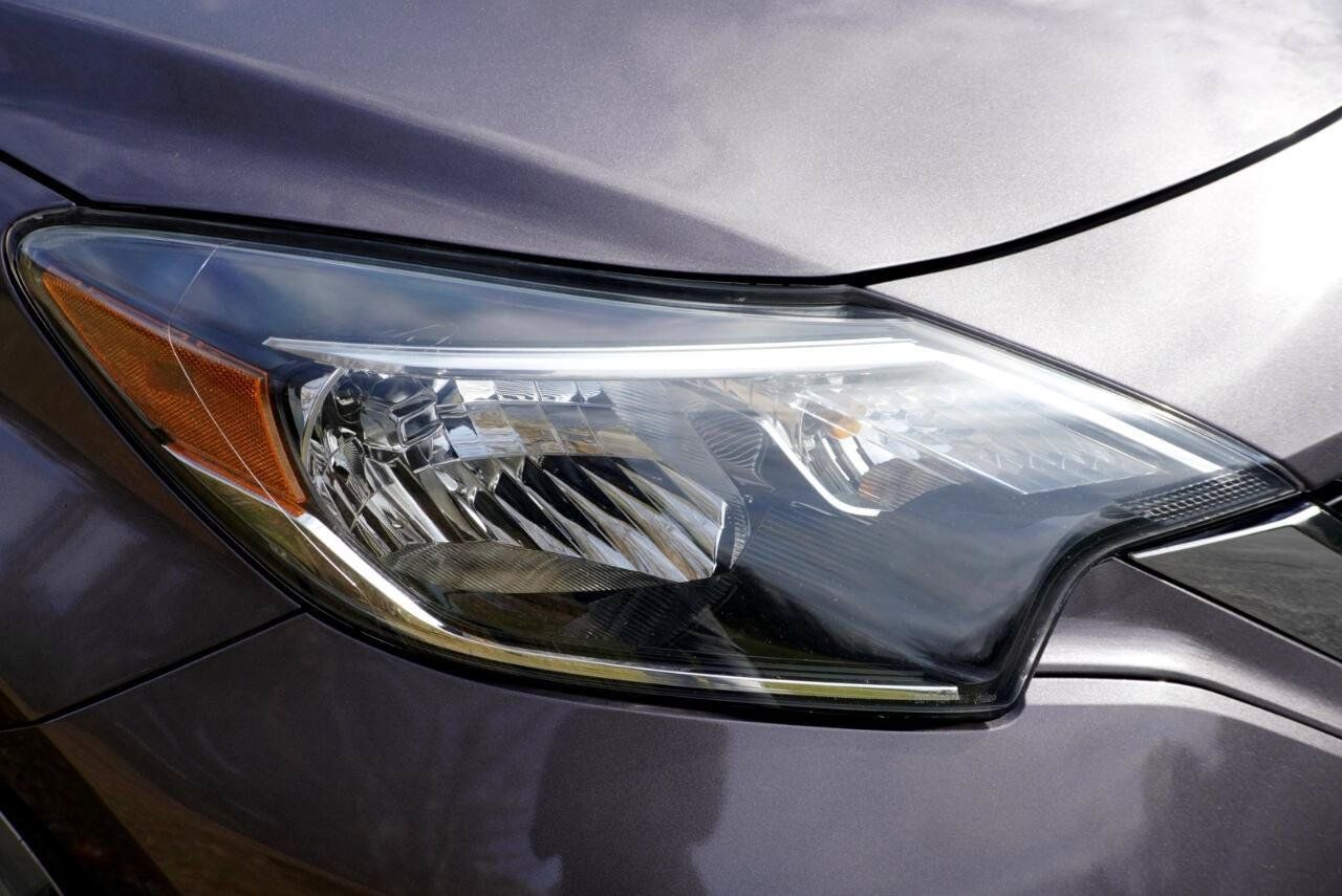 Used 2018 Nissan Versa Note S FWD image 9