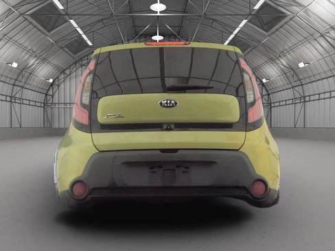 Used 2016 Kia Soul w/ Option Group 020 FWD image 11