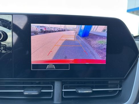 Used 2025 Chevrolet Trax RS w/ Sunroof Package FWD image 19
