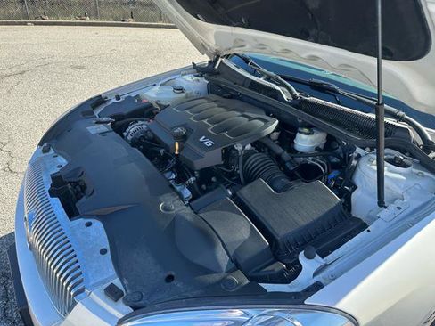 Used 2009 Buick Lucerne CXL FWD image 41