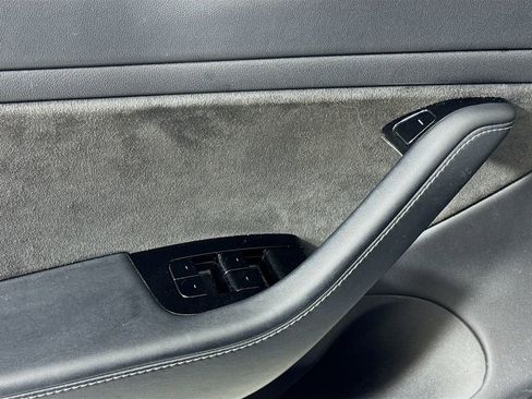 Used 2018 Tesla Model 3 Long Range image 15