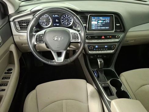Used 2019 Hyundai Sonata SEL image 2
