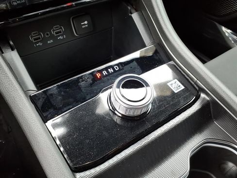 New 2025 Jeep Grand Cherokee L Laredo AWD/4WD image 16