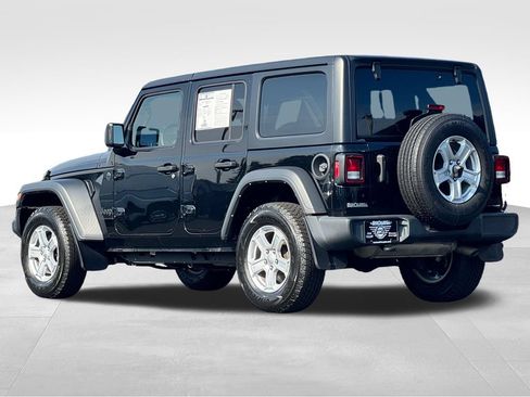 Used 2023 Jeep Wrangler Unlimited Sport AWD/4WD image 5