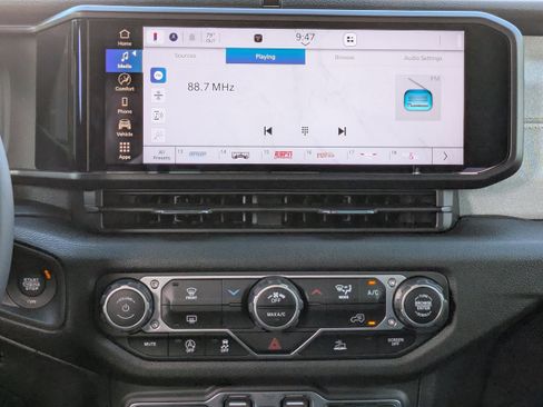 Used 2024 Jeep Wrangler Sport S image 18