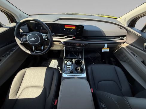 New 2026 Kia Carnival EX FWD image 20