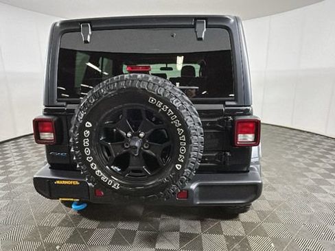 Used 2023 Jeep Wrangler Unlimited w/ Cold Weather Group AWD/4WD image 3