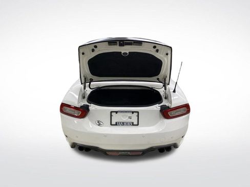 Used 2020 FIAT 124 Spider Abarth w/ Convenience Group image 17