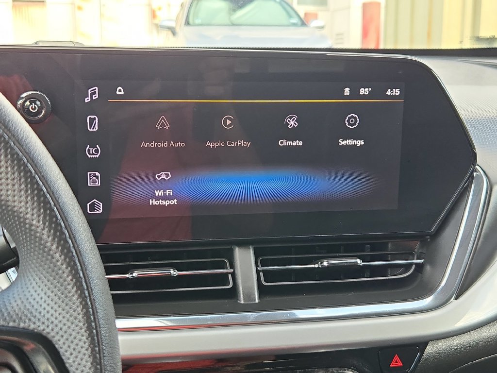 Used 2026 Chevrolet Trax LT FWD image 17
