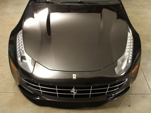 Used 2016 Ferrari FF image 54