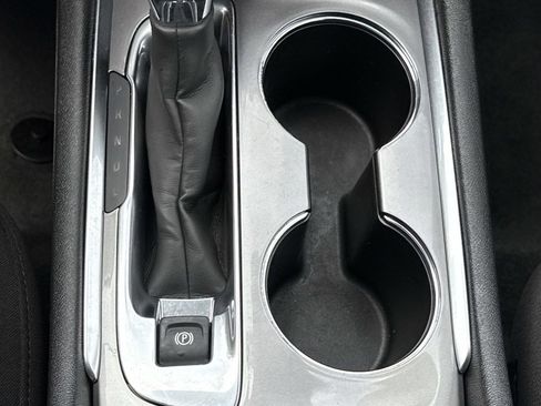 Used 2024 Chevrolet Malibu LT image 25