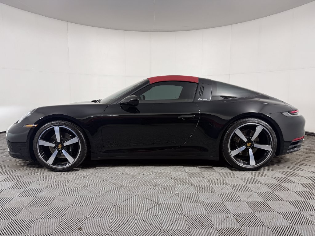 Used 2021 Porsche 911 AWD/4WD image 3