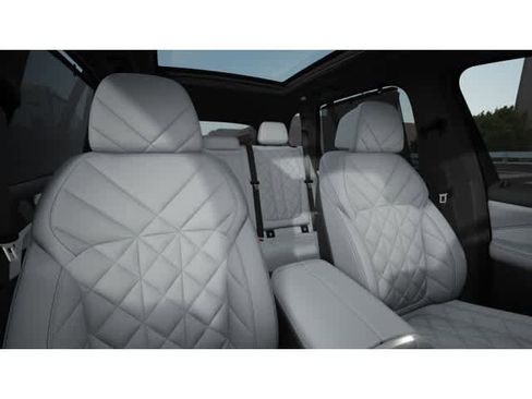 New 2026 BMW X5 xDrive50e w/ Executive Package image 11