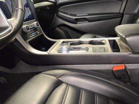 Used 2023 Ford Edge SEL image 26