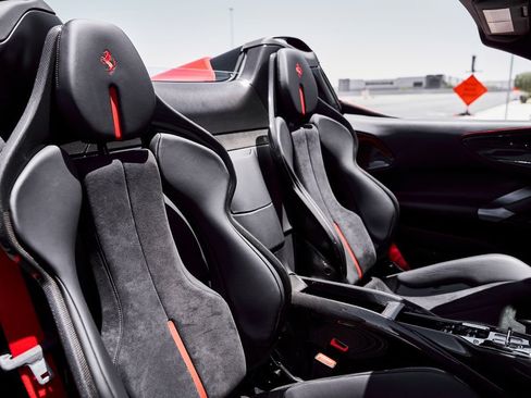 Used 2023 Ferrari SF90 Spider AWD/4WD image 47