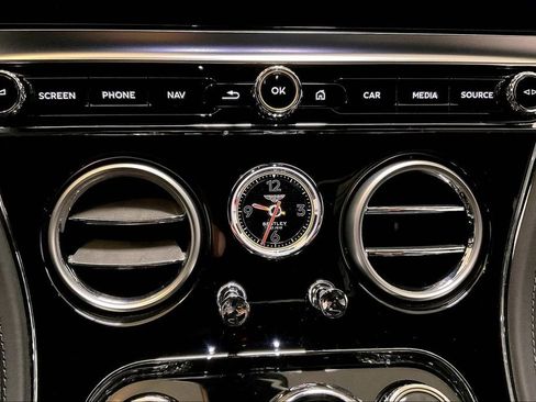 Used 2024 Bentley Continental GT AWD/4WD image 32