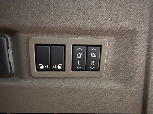 New 2026 GMC Yukon Denali image 28