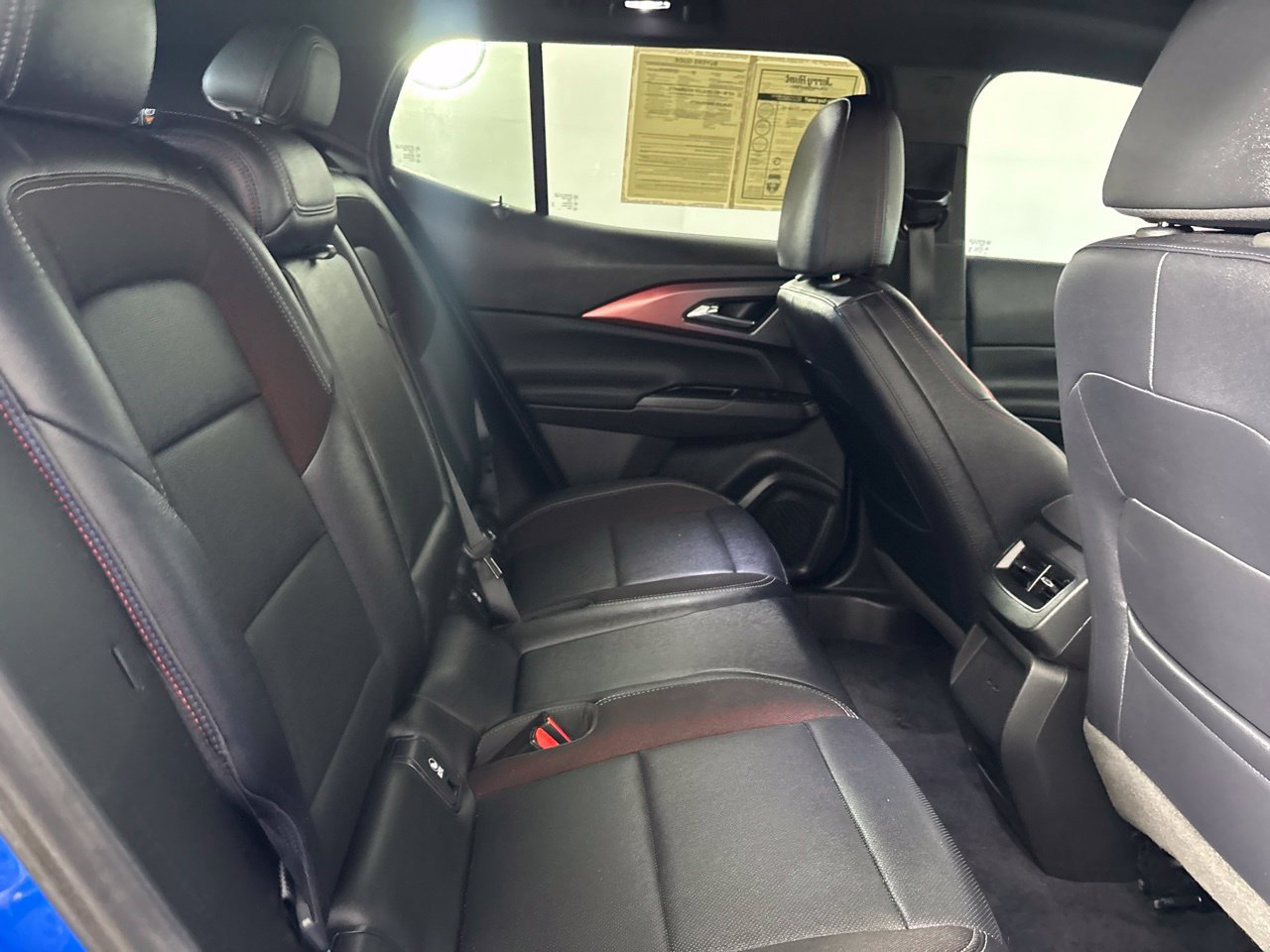Used 2025 Chevrolet Equinox EV RS FWD image 24