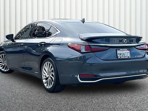 Used 2022 Lexus ES 300h w/ Accessory Package 2 image 23
