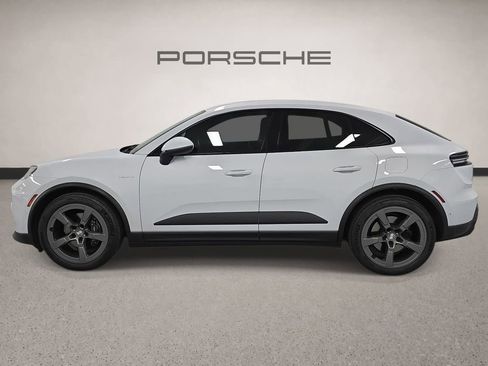 Certified 2025 Porsche Macan Electric RWD image 2