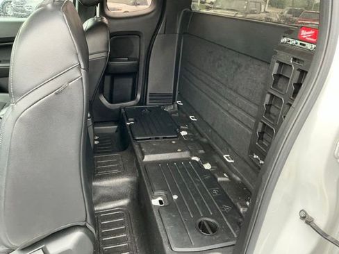 Used 2019 Ford Ranger XL w/ Equipment Group 101A Mid RWD image 19
