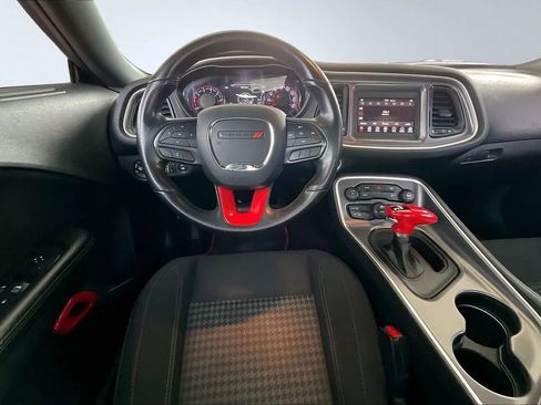 Used 2020 Dodge Challenger SXT w/ Blacktop Package image 8