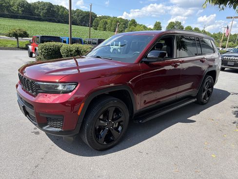 Certified 2023 Jeep Grand Cherokee L Laredo AWD/4WD image 8
