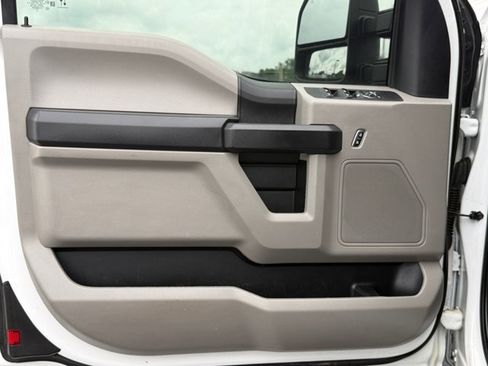 Used 2020 Ford F250 XL w/ STX Appearance Package AWD/4WD image 28