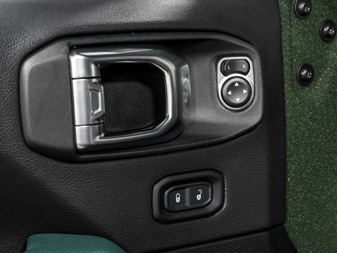 Used 2023 Jeep Wrangler Unlimited Rubicon 392 AWD/4WD image 10