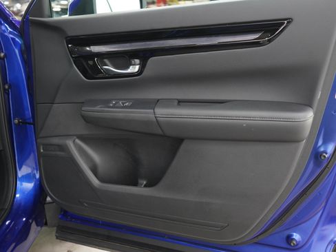 Used 2023 Honda CR-V EX-L image 9