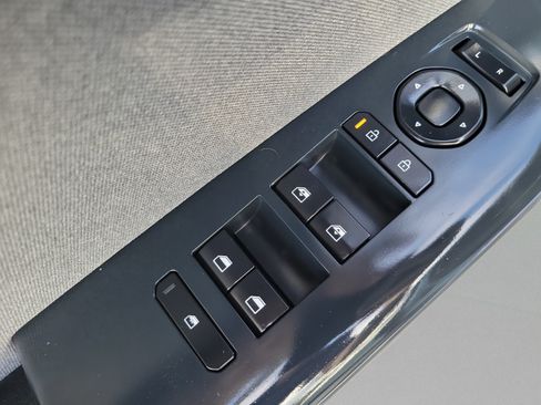 Certified 2025 Kia K4 EX FWD image 14