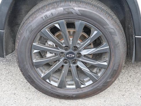 Used 2022 Chevrolet Traverse RS w/ LPO, Floor Liner Package FWD image 8