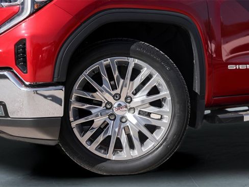 Certified 2022 GMC Sierra 1500 SLT image 4