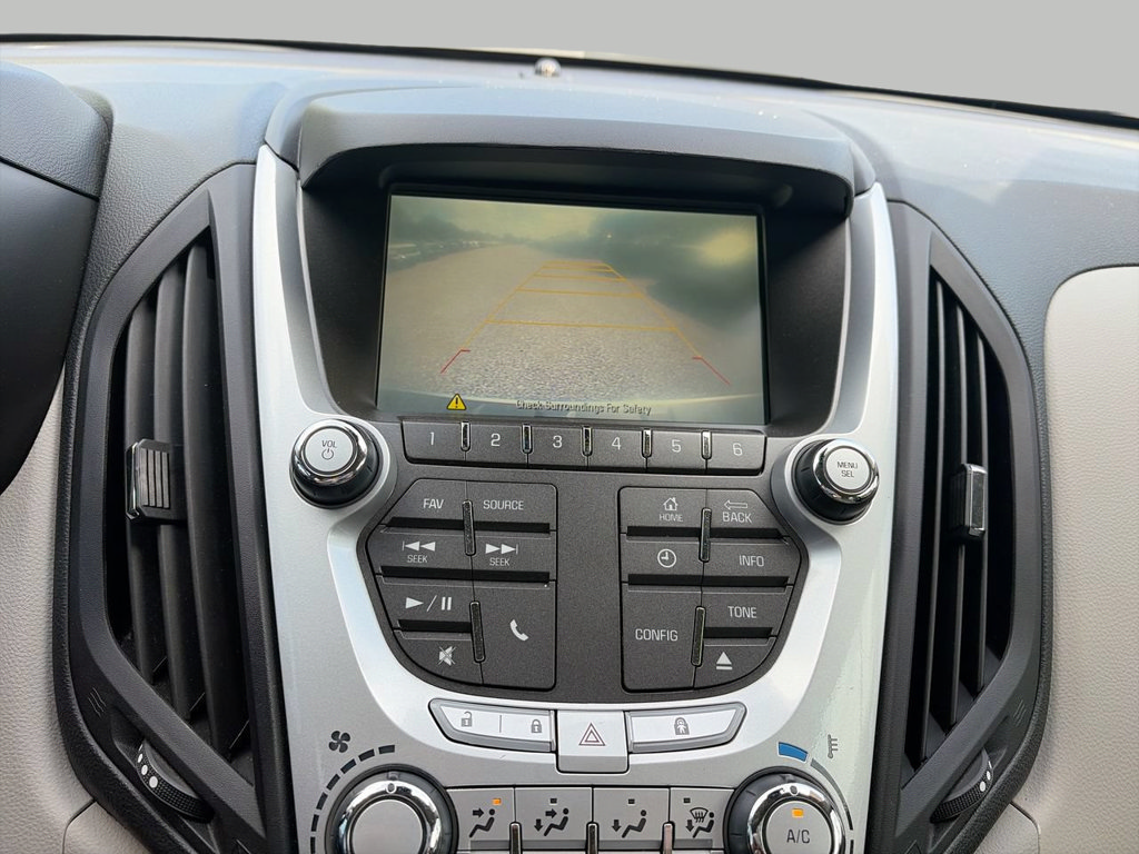 Used 2015 Chevrolet Equinox LT w/ Driver Convenience Package FWD image 18